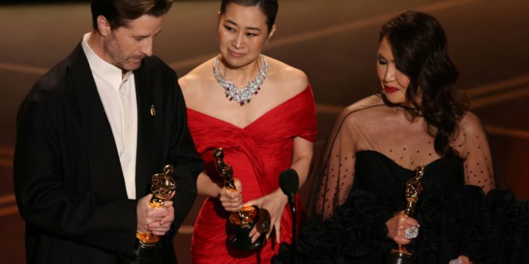 South Koreans Bask In Oscars Triumph For ‘KPop Demon Hunters’