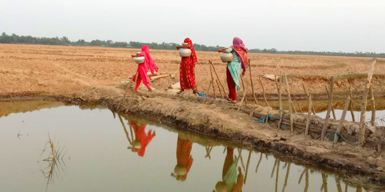 Acute Drinking Water Crisis Hits Coastal Khulna, City Areas Also Struggle