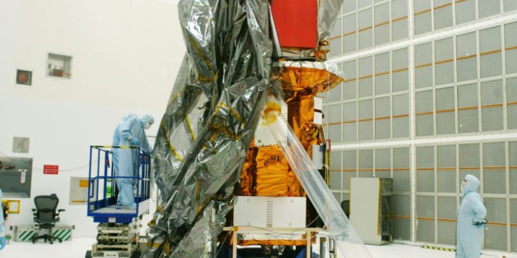 NASA Robot Mission Aiming To Rescue Space Telescope