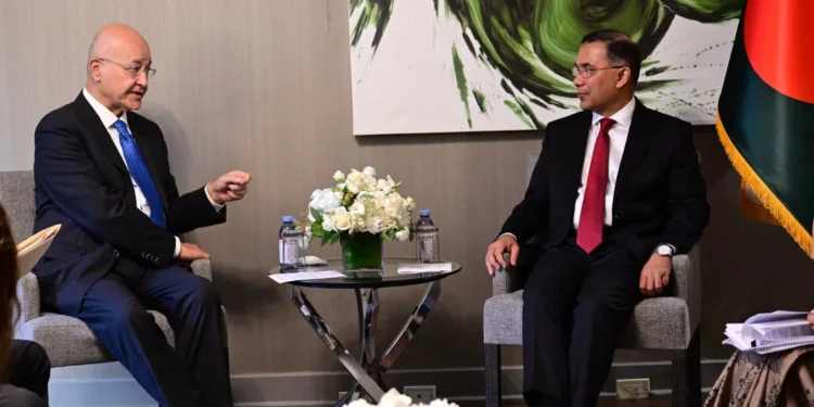 No alternative to safe, dignified Rohingya repatriation, PM tells UNHCR chief